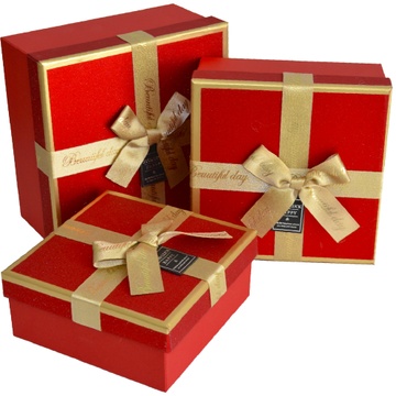 Decorative cardboard gift box 41039595, packing 3 pcs.
